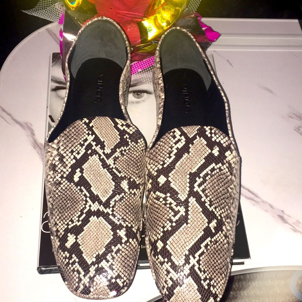 Brand new Vince vero cuoio leather shoes
